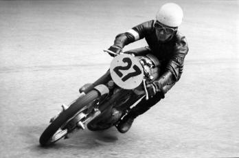 Enric Sirera (Montesa Impala Sport 250). 24 horas de Montjuich de 1963 (Foto: archivo JAS)